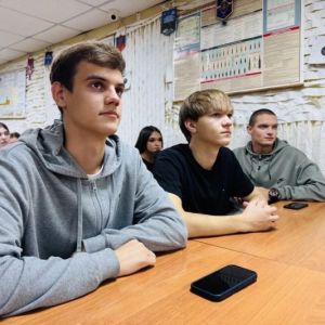 Уроки мужества и безопасности: Омском юридическом колледже прошли открытые занятия по профилактике экстремизма и терроризма